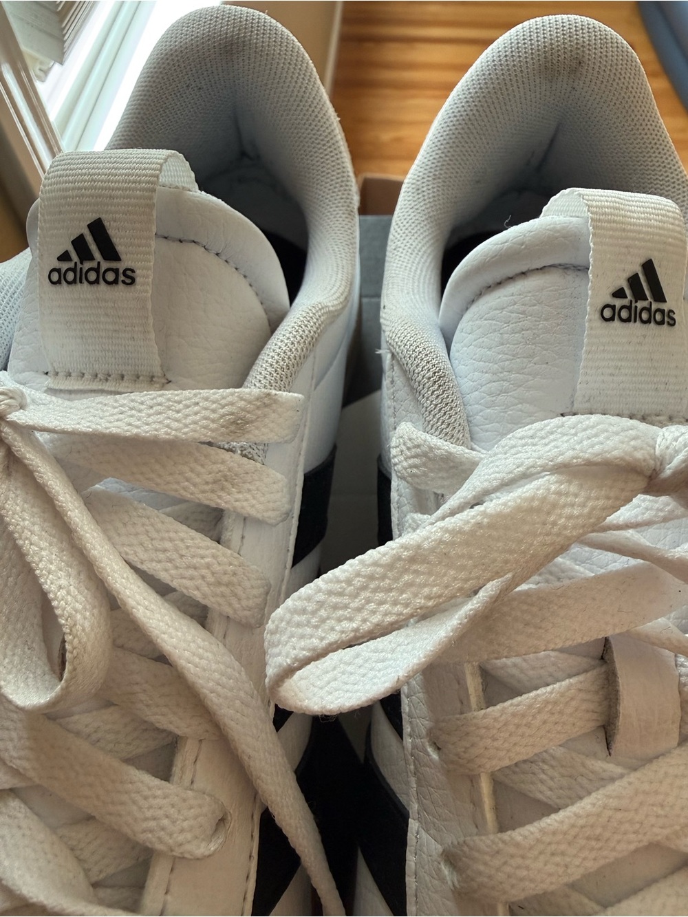 Women’s Adidas VL Court 3.0 - Size 8 1/2 - Picture 4 of 7